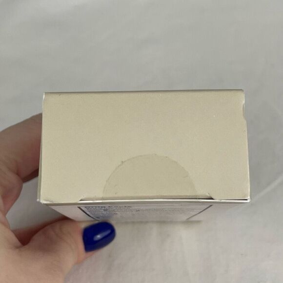 Roe Wellness NIB SPF 30 Mineral Sunscreen Broad Spectrum - Picture 6 of 7